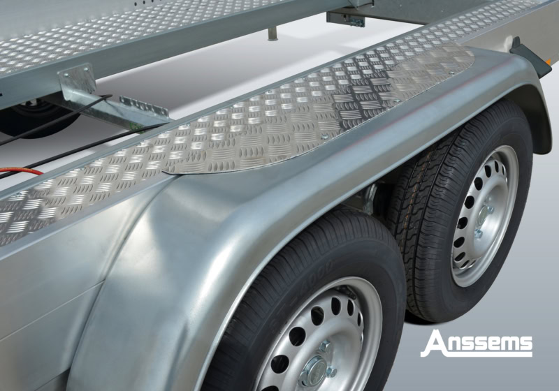 Veetrailer voor aanhangwagen met stevige constructie.