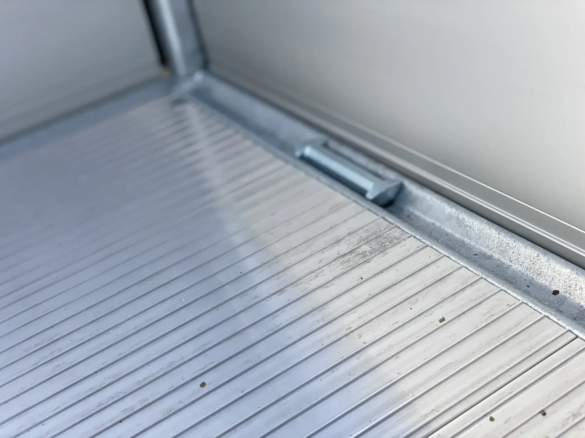 ALUMINIUM vloer voor aanhangwagen, duurzaam en lichtgewicht.