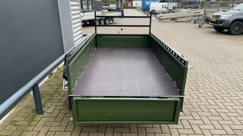 Aanhangwagen voor transport en opslag, ideaal voor zakelijke en particuliere toepassingen.