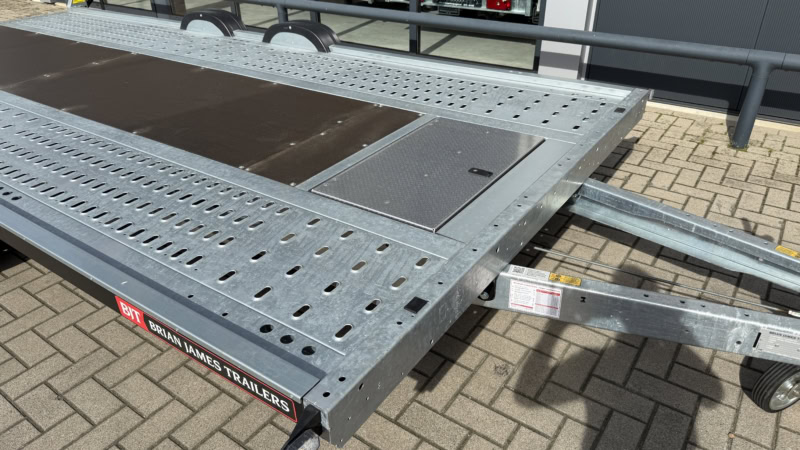 Brian James A Transporter - Afbeelding 4