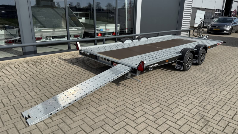 Brian James A Transporter - Afbeelding 13